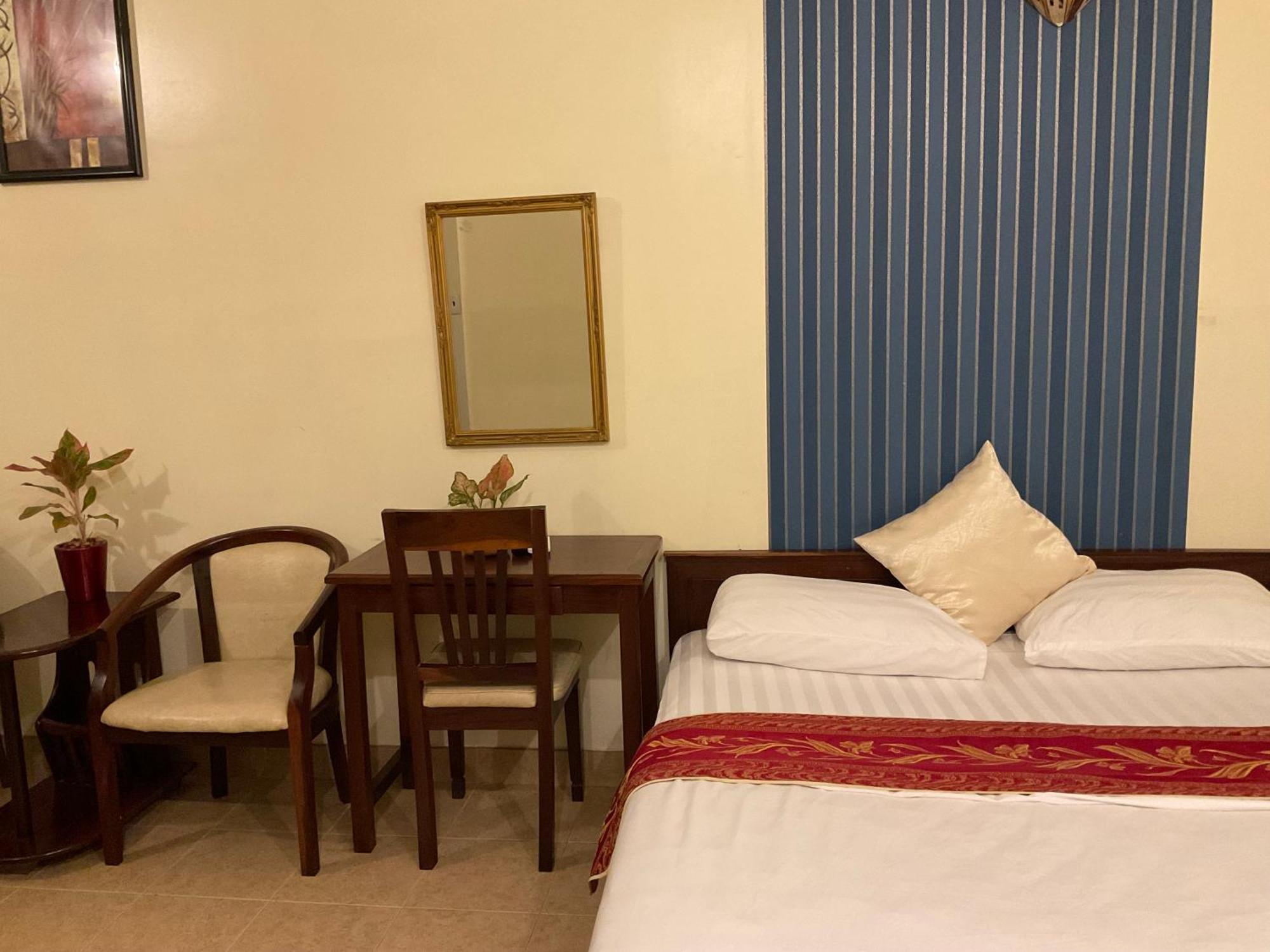 Hotel Khach San Minh Chau - Hoa Hung Bandar Ho Chi Minh