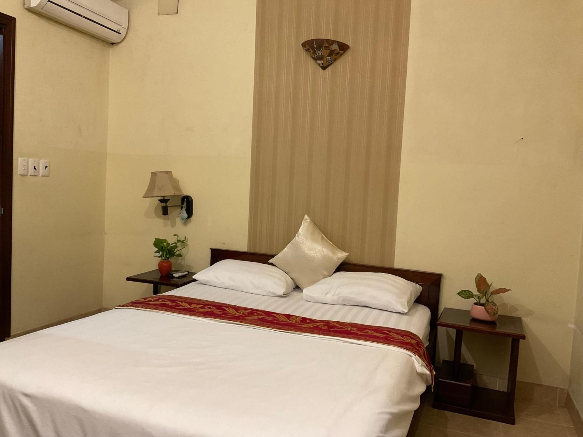 Hotel Khach San Minh Chau - Hoa Hung Bandar Ho Chi Minh