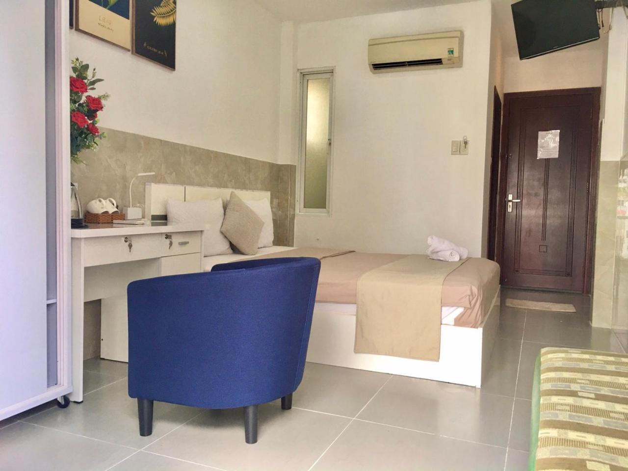 Saigon Cozy Hotel *