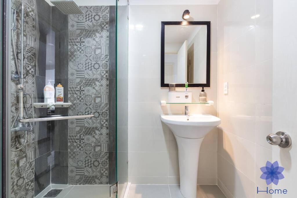 Ihome Furnished In Orchard Garden Building With Free Gym & Pool, Airport Pick-up Service Ho Chi Minh City