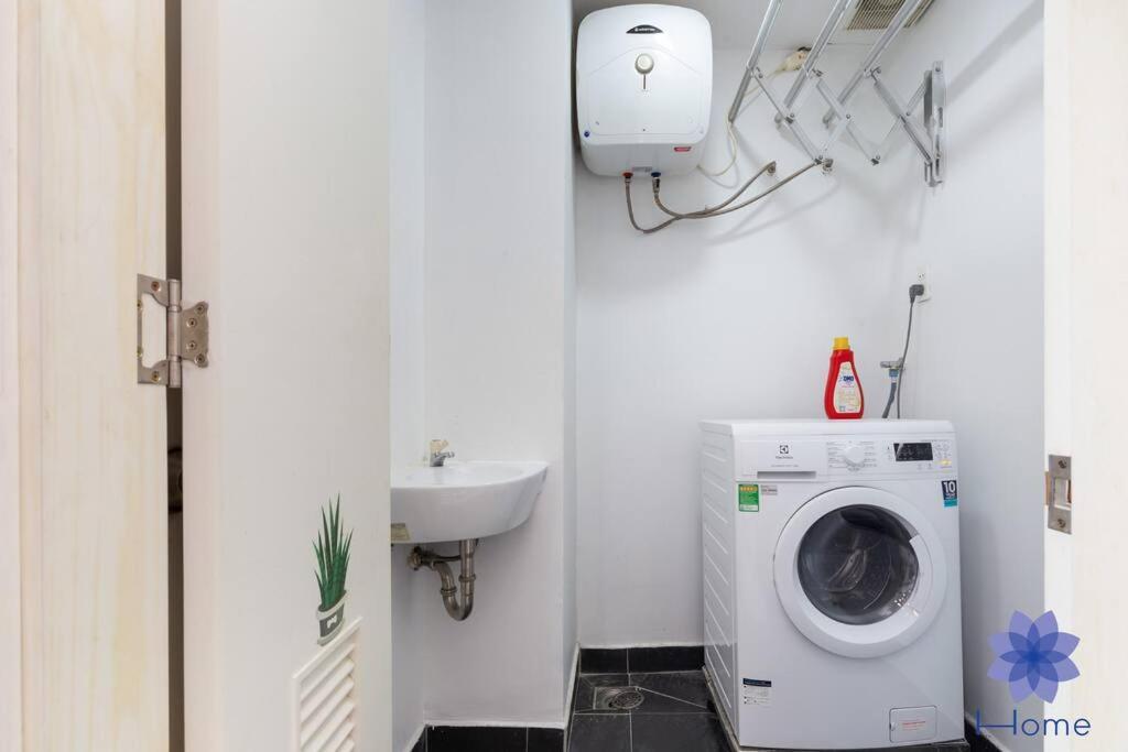 Apartment Ihome Furnished In Orchard Garden Building With Free Gym & Pool, Airport Pick-up Service