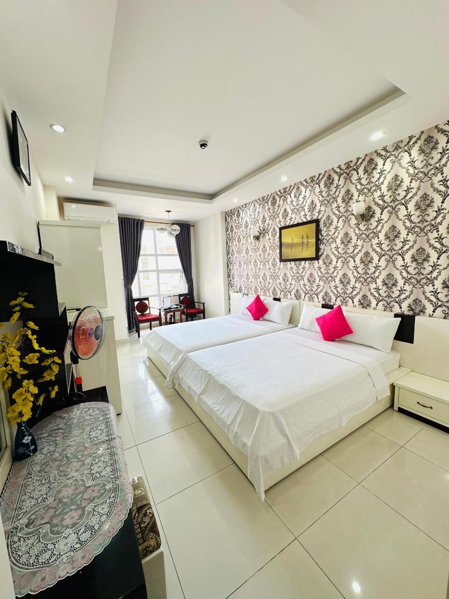 Hotel Redflower Ho Chi Minh City