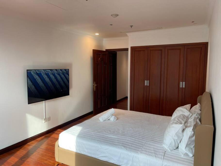 The Rixx Paradise@vincomcenter/bathtub/pool/netflx Apartment Ho Chi Minh City