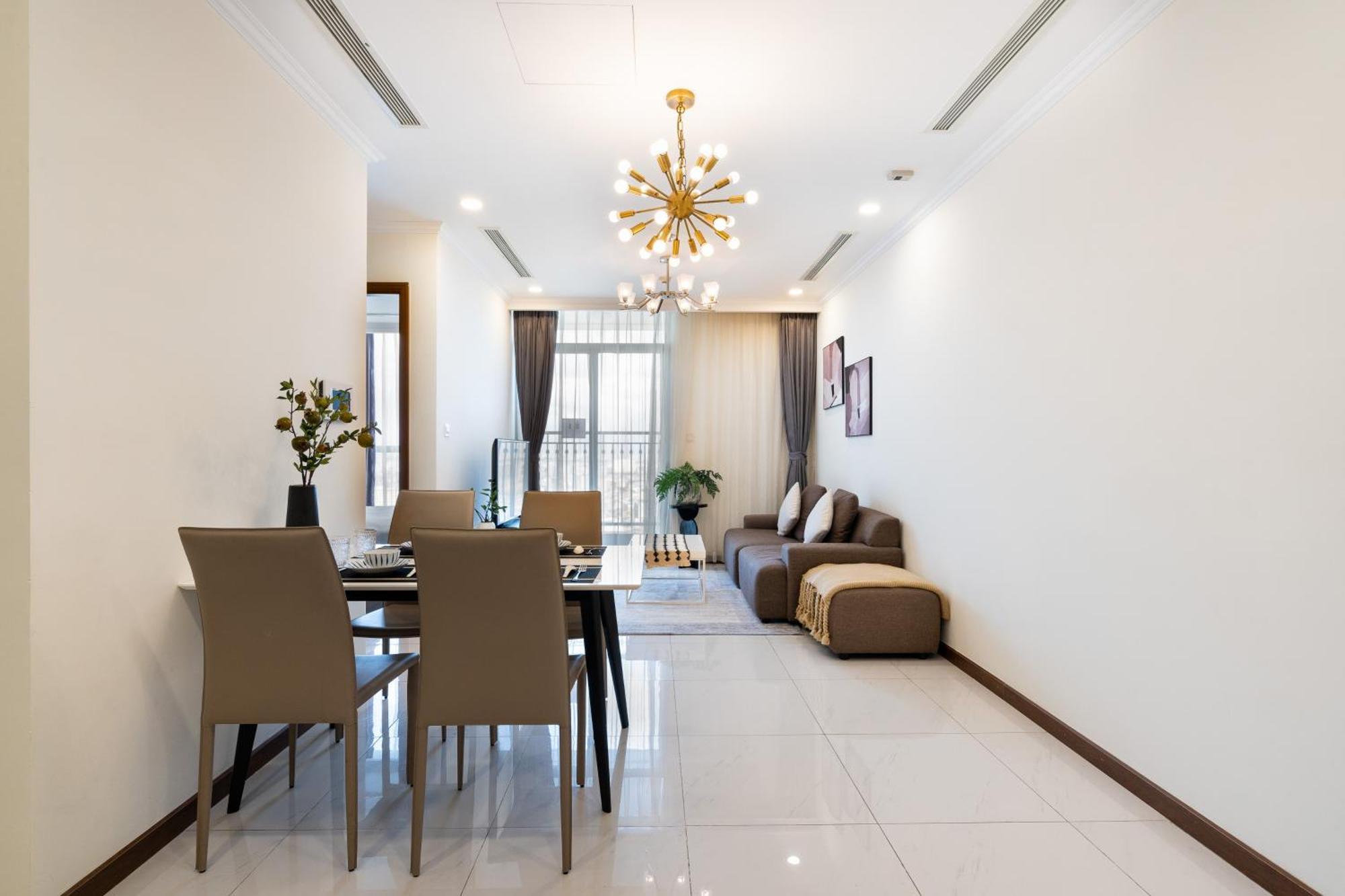 Allen Luxury - Vinhomes Park Bandar Ho Chi Minh