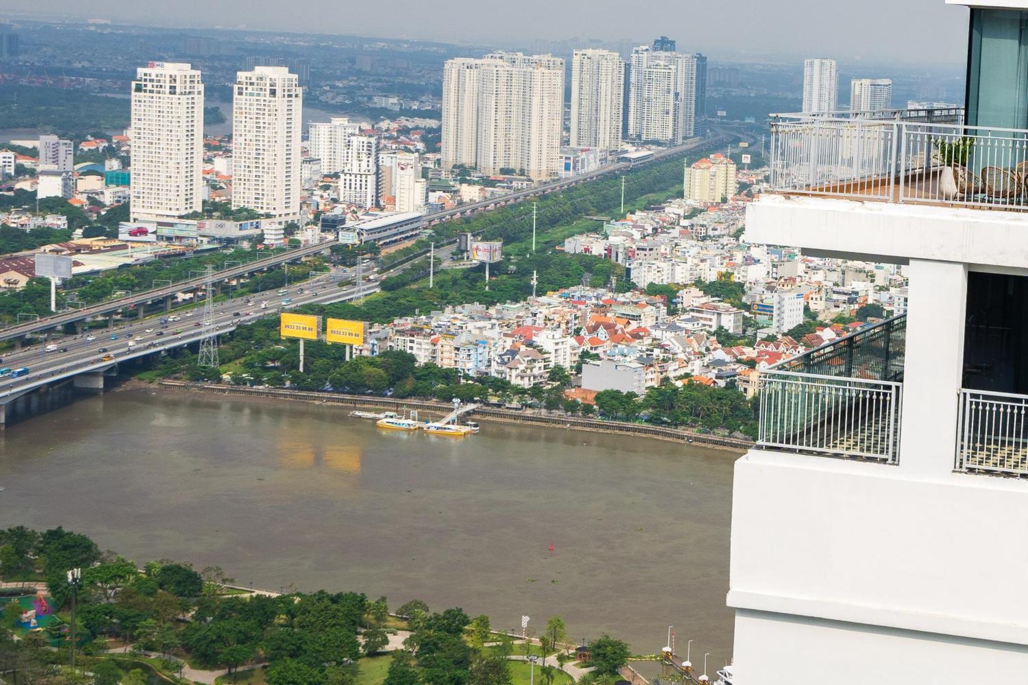 Pangsapuri Allen Luxury - Vinhomes Park Bandar Ho Chi Minh
