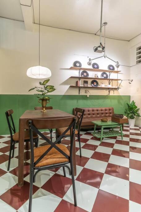 Stay&chill H.4 - Vintage Flat Near Ben Thanh * Ho Chi Minh City