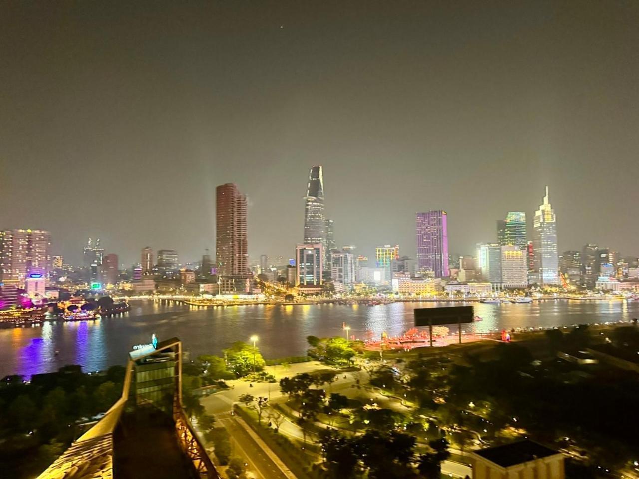 Panoramic River View, Saltwater Pool In Saigon Cbd * Ho Chi Minh City