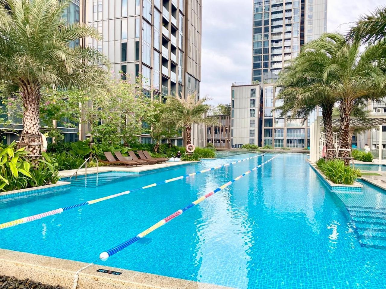 Panoramic River View, Saltwater Pool In Saigon Cbd * Ho Chi Minh City
