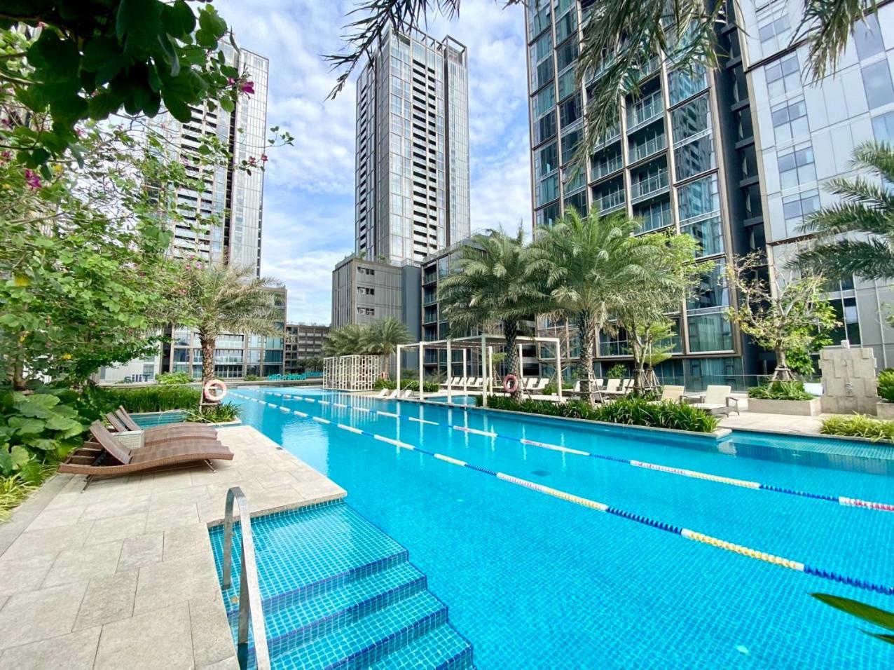 Apartment Panoramic River View, Saltwater Pool In Saigon Cbd Ho Chi Minh City