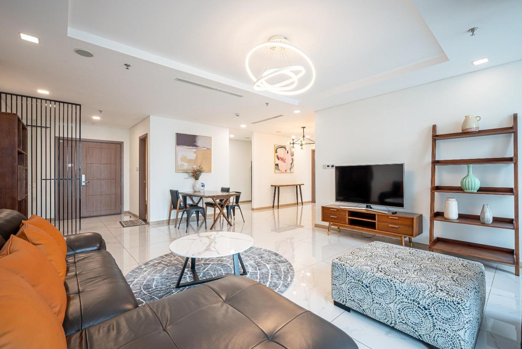 Landmark 81 Signature