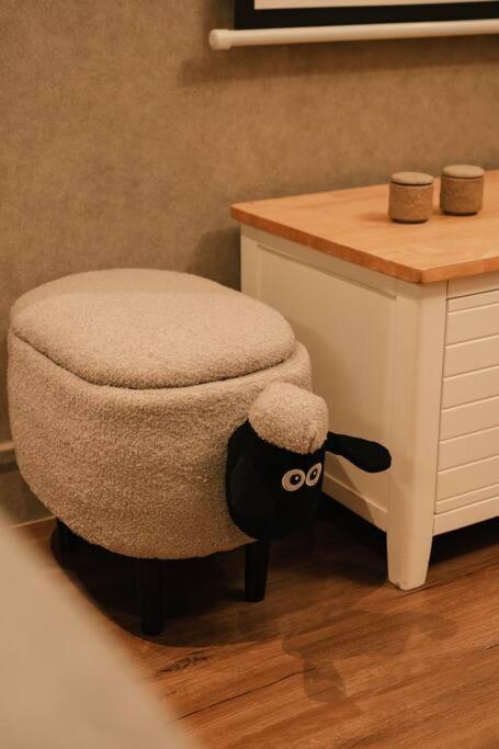 Masteri Riverview - Bathtub/projector/sound Sys Apartment *