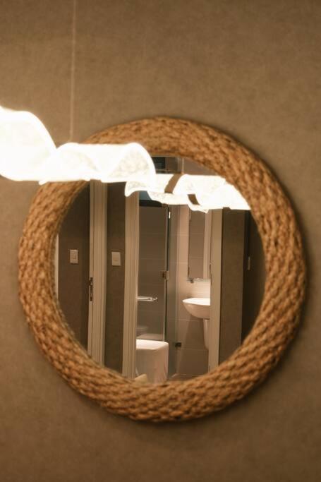 Masteri Riverview - Bathtub/projector/sound Sys Apartment