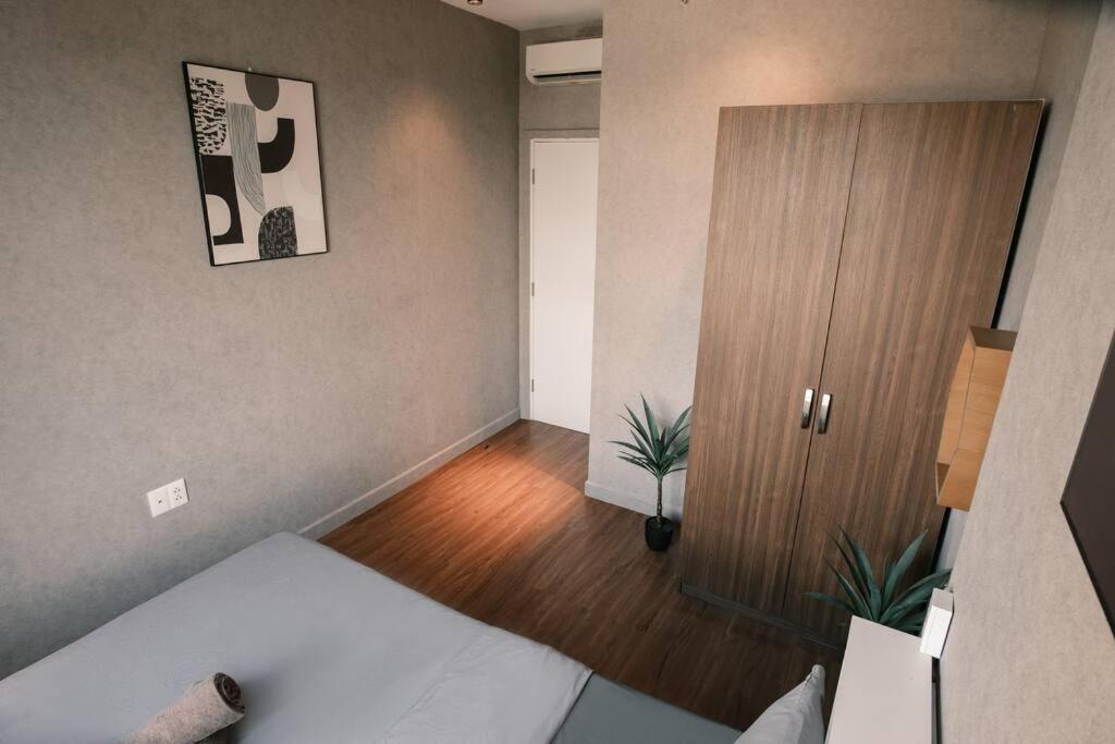 Masteri Riverview - Bathtub/projector/sound Sys Ho Chi Minh City