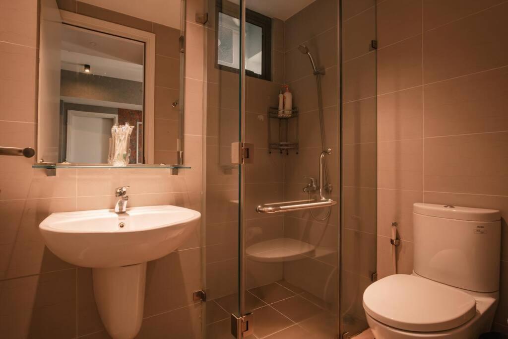 Masteri Riverview - Bathtub/projector/sound Sys *