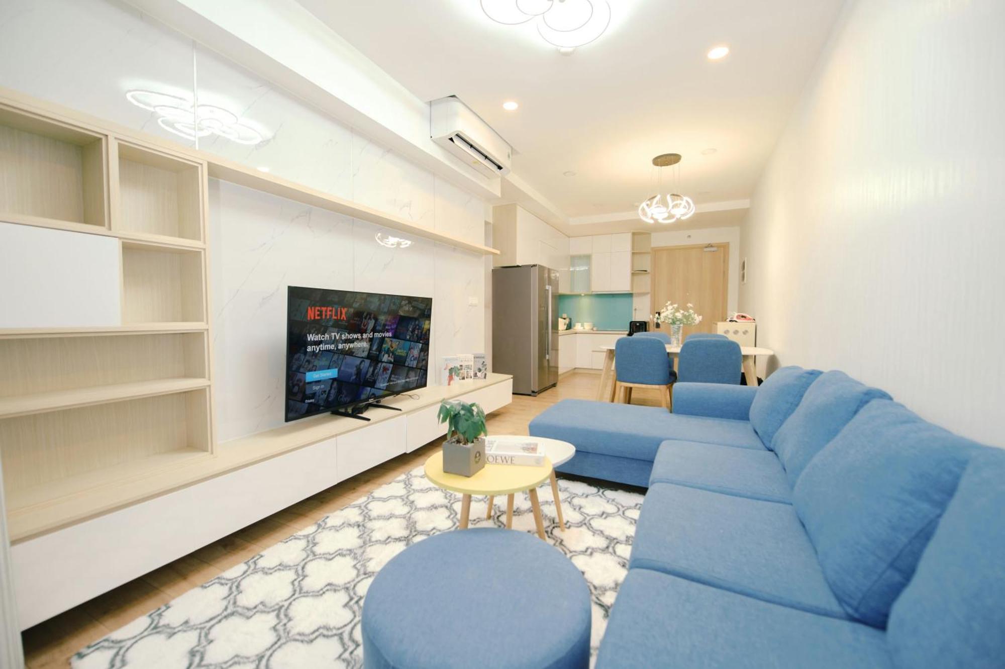Emerald Celadon 2pn 2wc - Gan San Bay & Aeon Mall - Free Ho Boi, Bbq Apartment