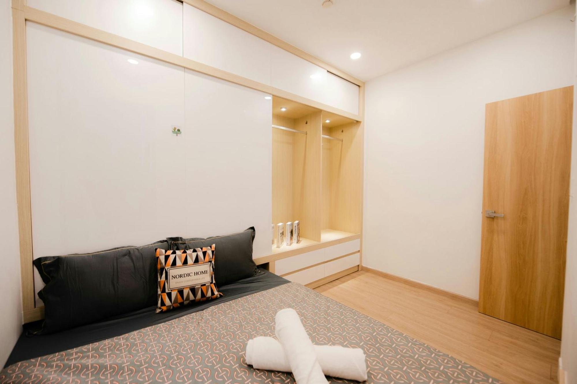 Apartment Emerald Celadon 2pn 2wc - Gan San Bay & Aeon Mall - Free Ho Boi, Bbq