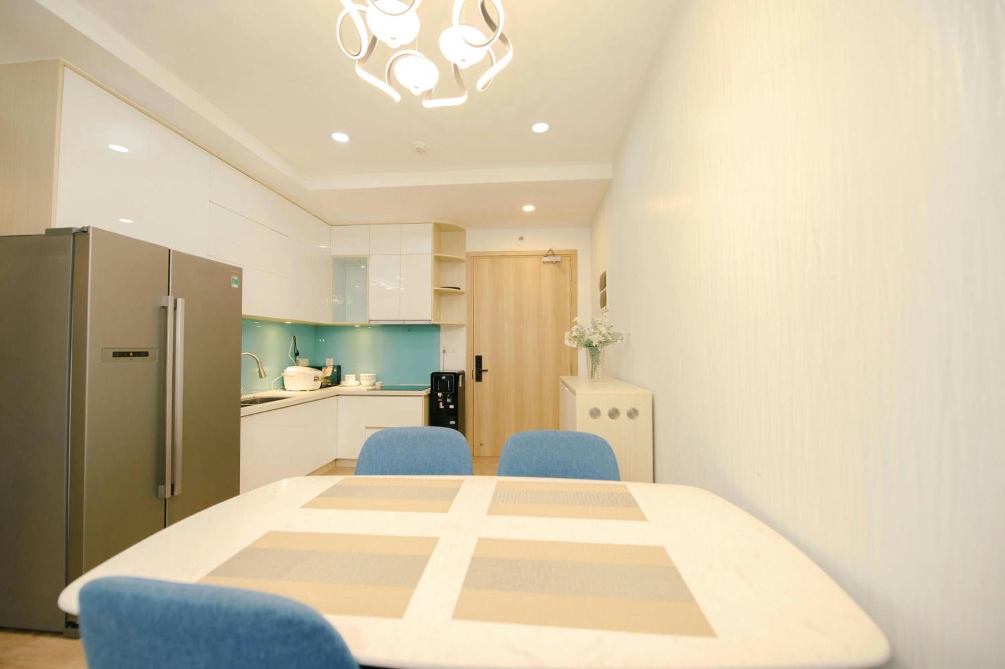 Emerald Celadon 2pn 2wc - Gan San Bay & Aeon Mall - Free Ho Boi, Bbq Apartment Ho Chi Minh City