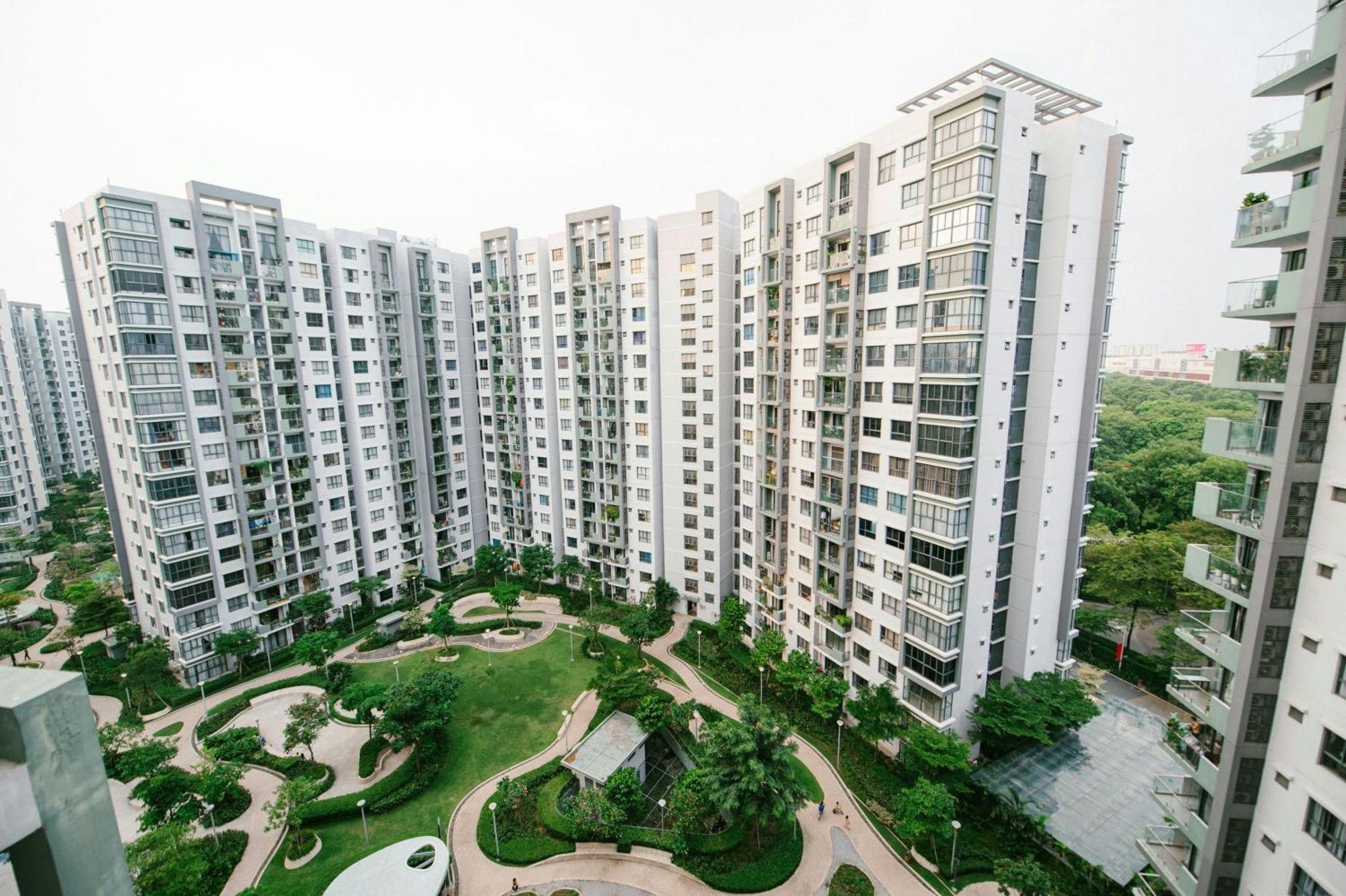 Emerald Celadon 2pn 2wc - Gan San Bay & Aeon Mall - Free Ho Boi, Bbq Apartment Ho Chi Minh City