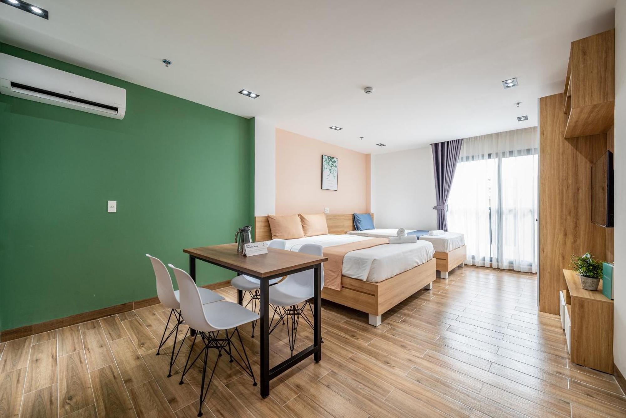 Căn hộ Cozrum - Daisy House *