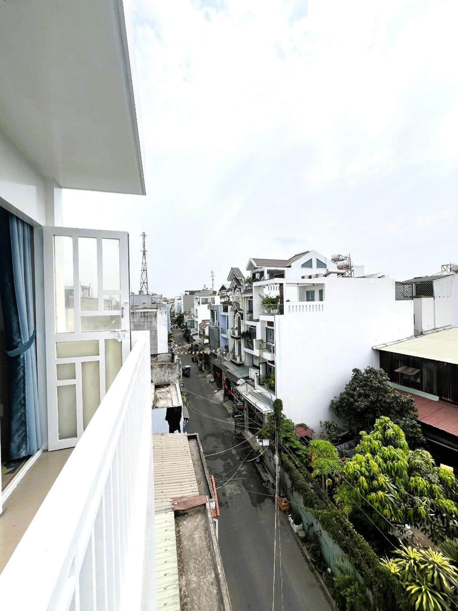 Ap Mai Full Noi That - Gan Tttm Aeon Tan Phu * Ho Chi Minh City