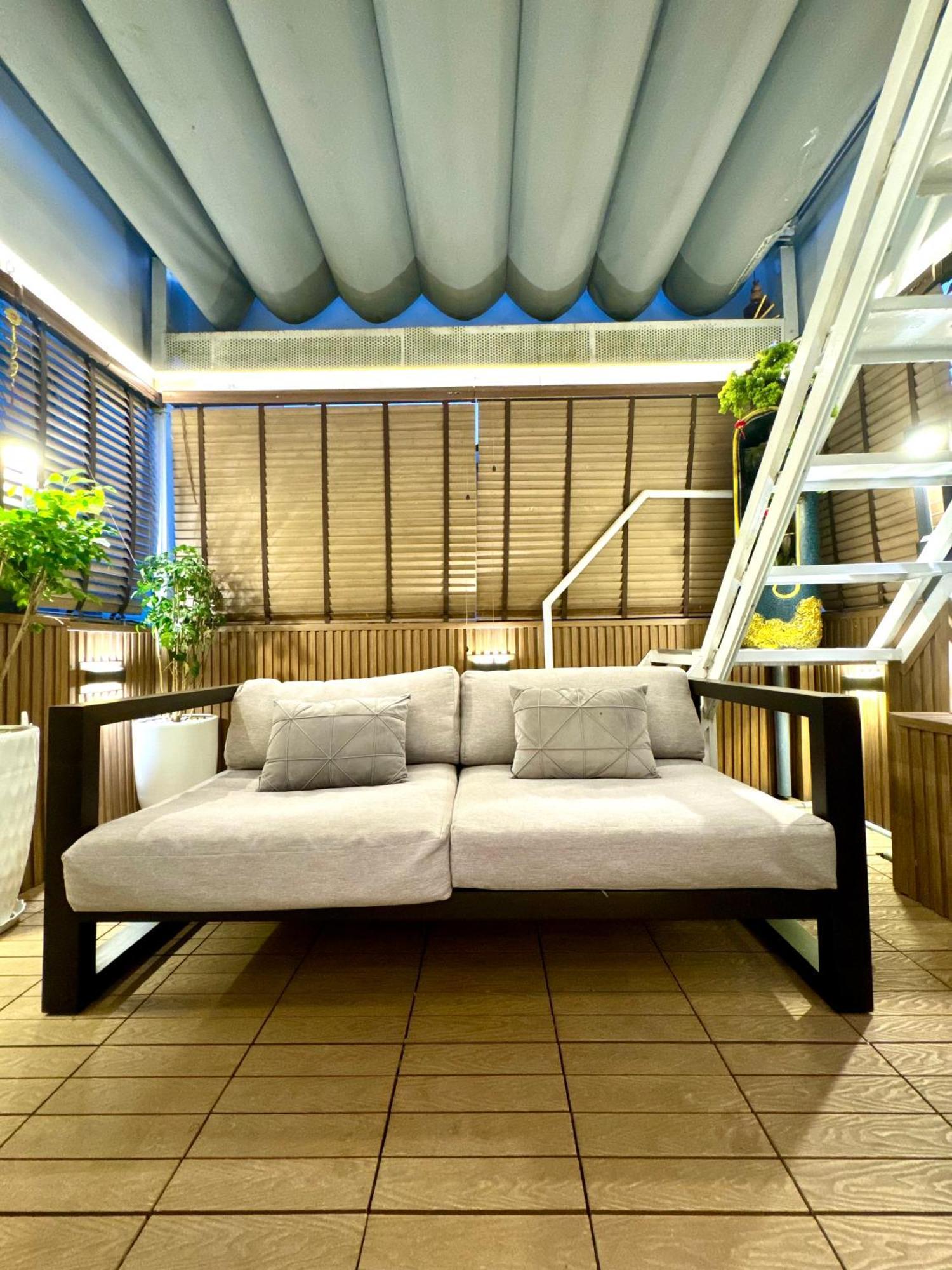 Toi's Travel Hostel