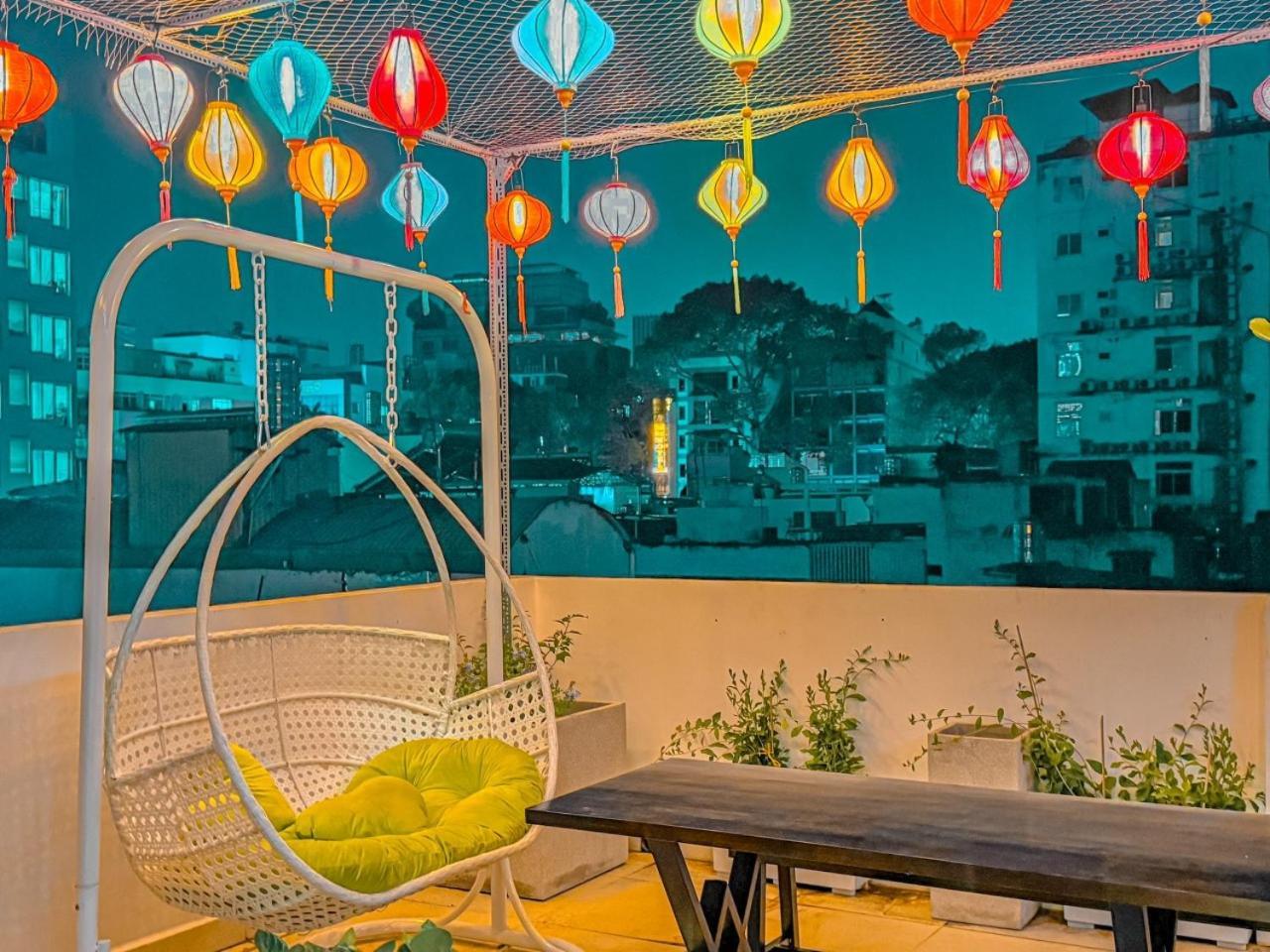Saigon & Hotel