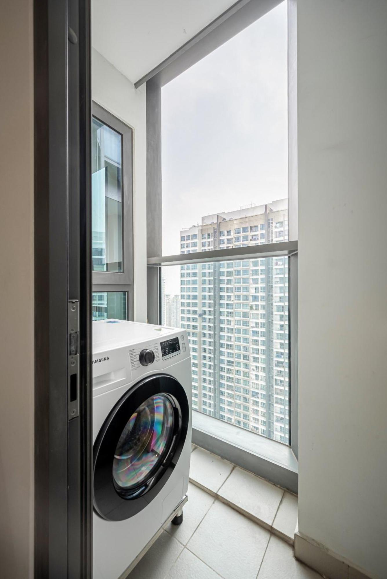 Apartment Landmark 81 And Vinhomes Riverside