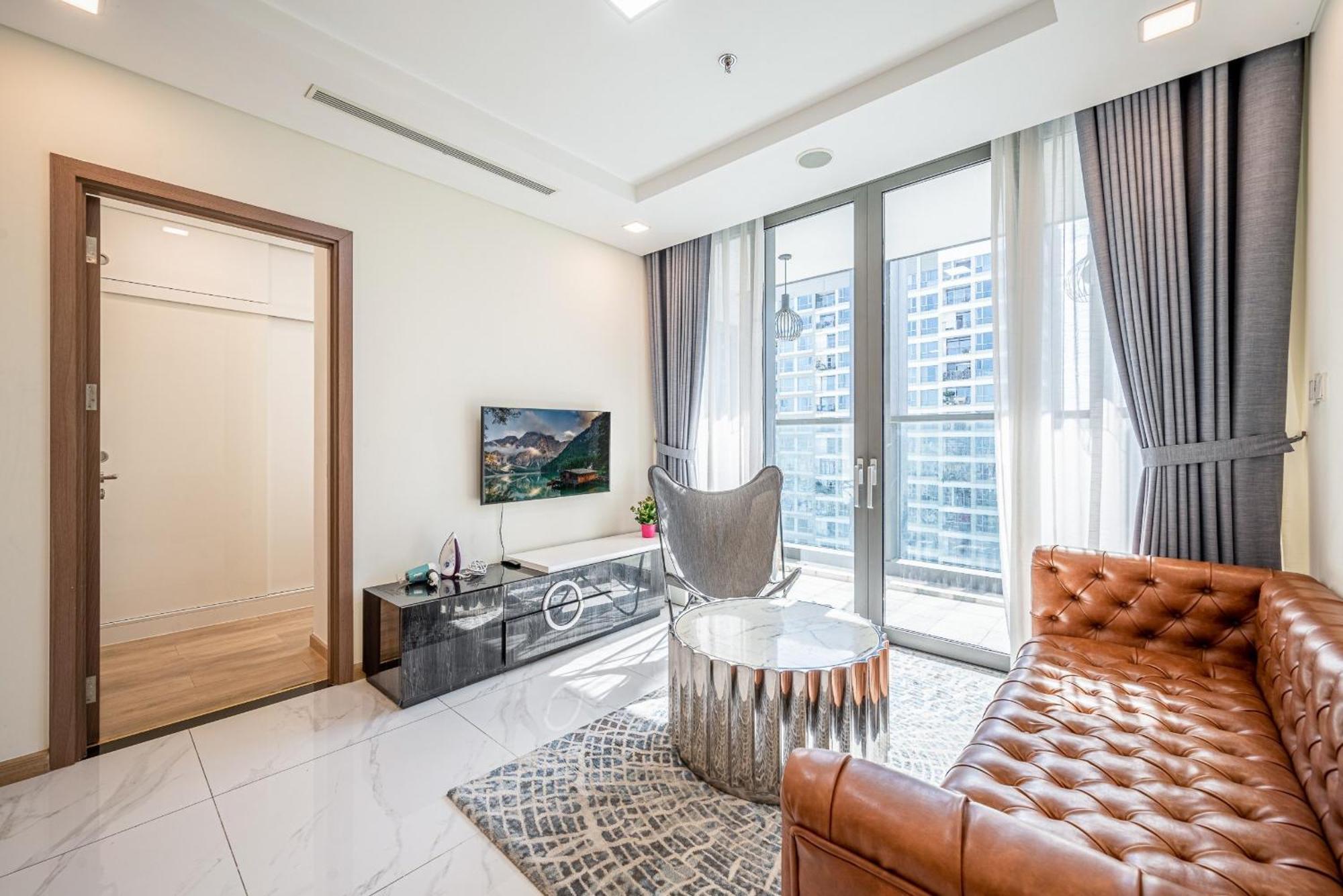 Landmark 81 And Vinhomes Riverside
