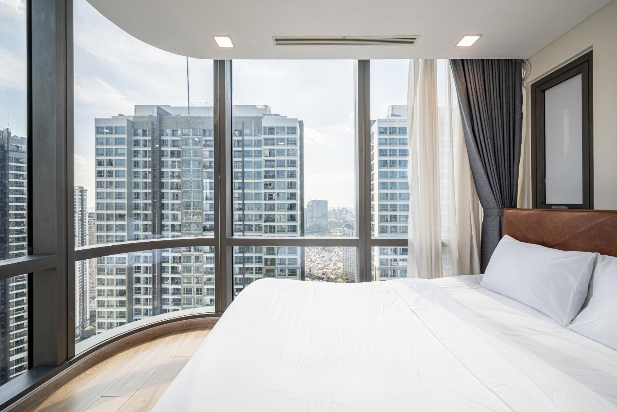 Landmark 81 And Vinhomes Riverside Apartment Ho Chi Minh City
