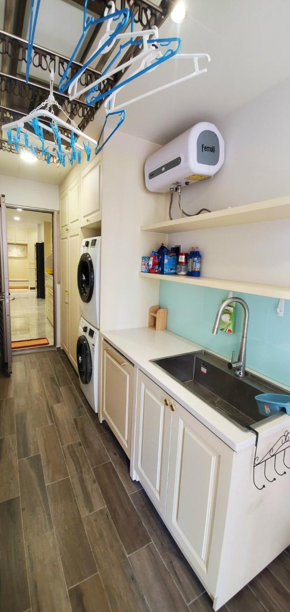 Alahome Two Bedroom Midtown * Ho Chi Minh City