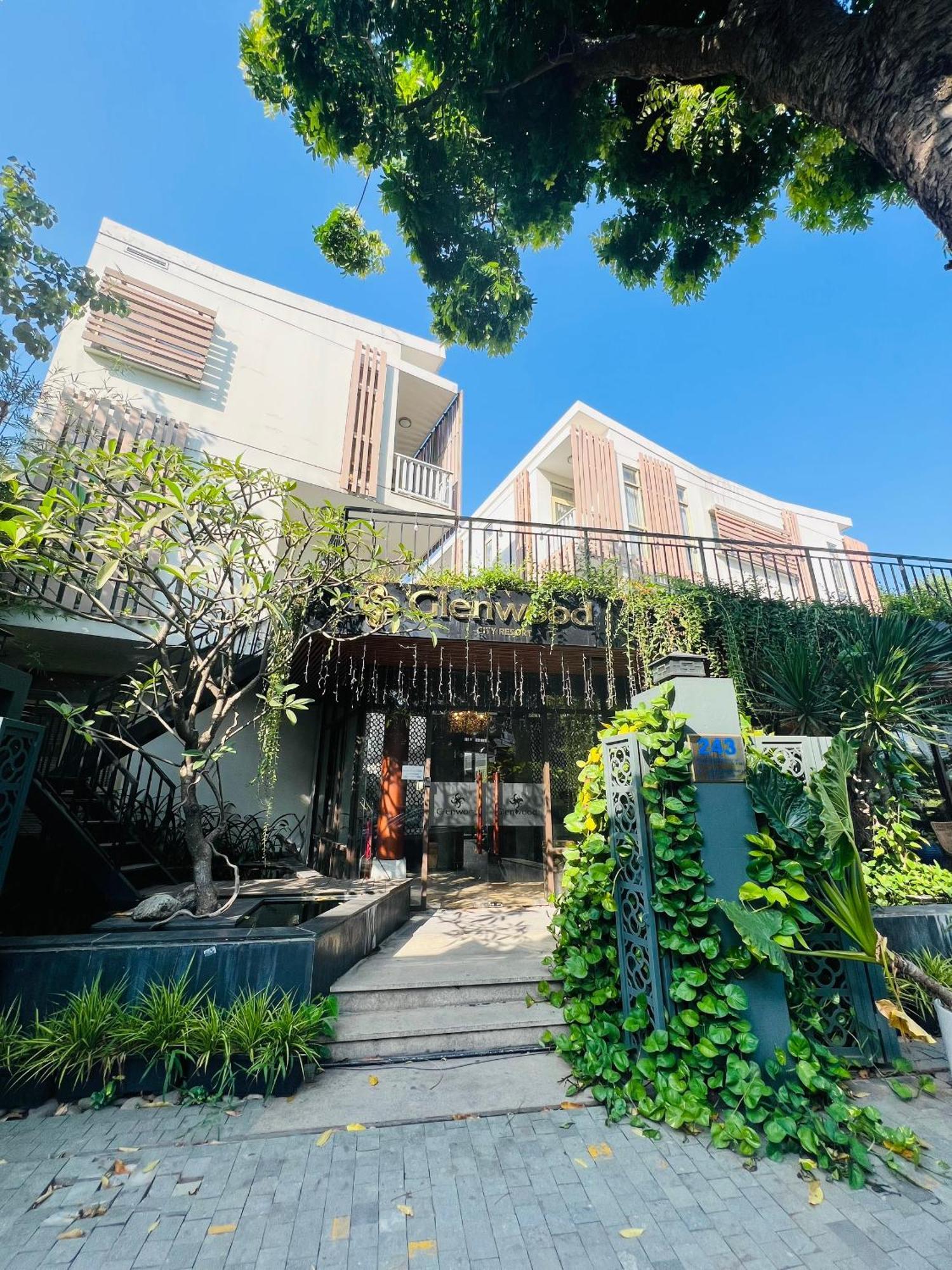 Hotel Glenwood 4*