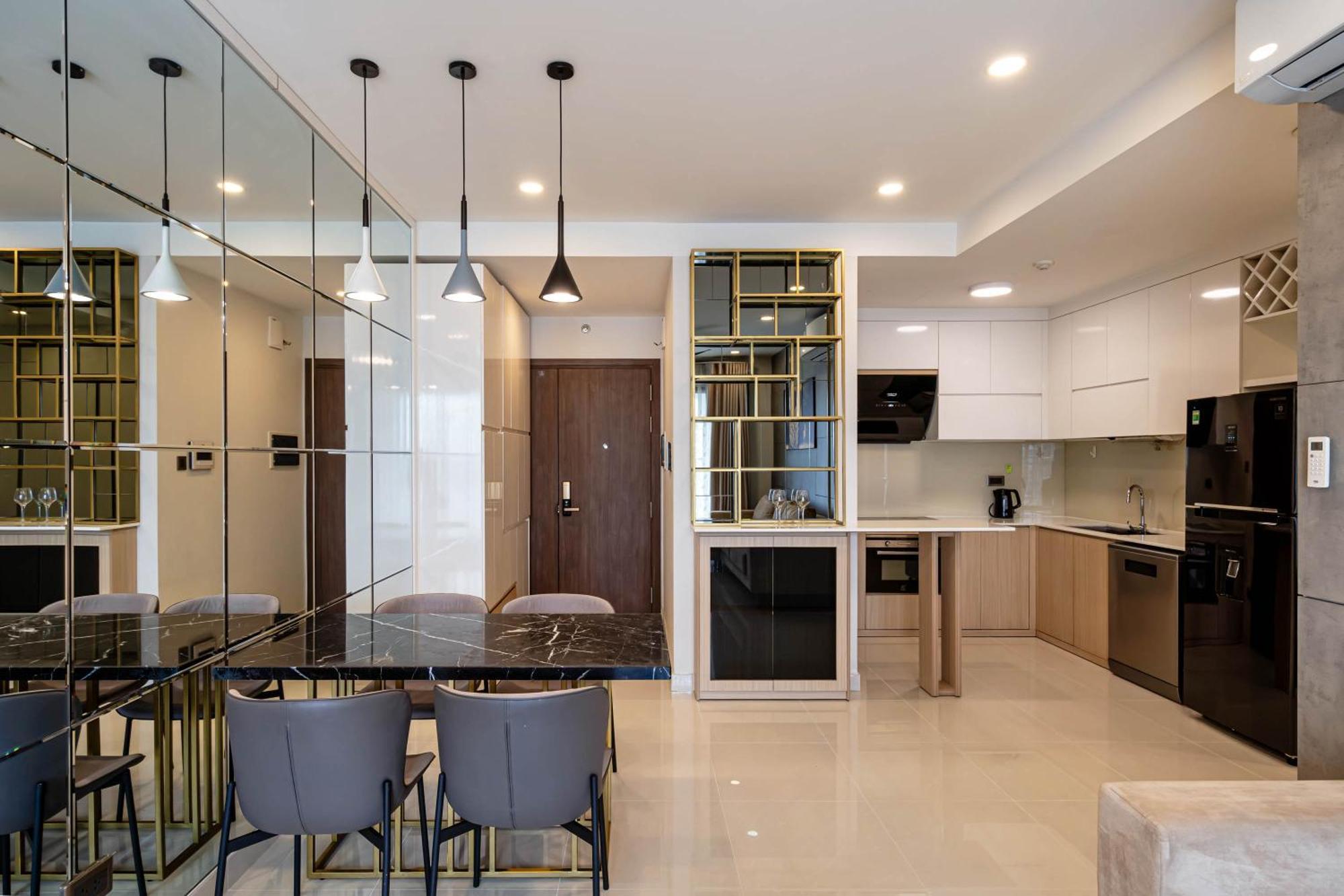Melody - Saigon Royal Building Apartment *
