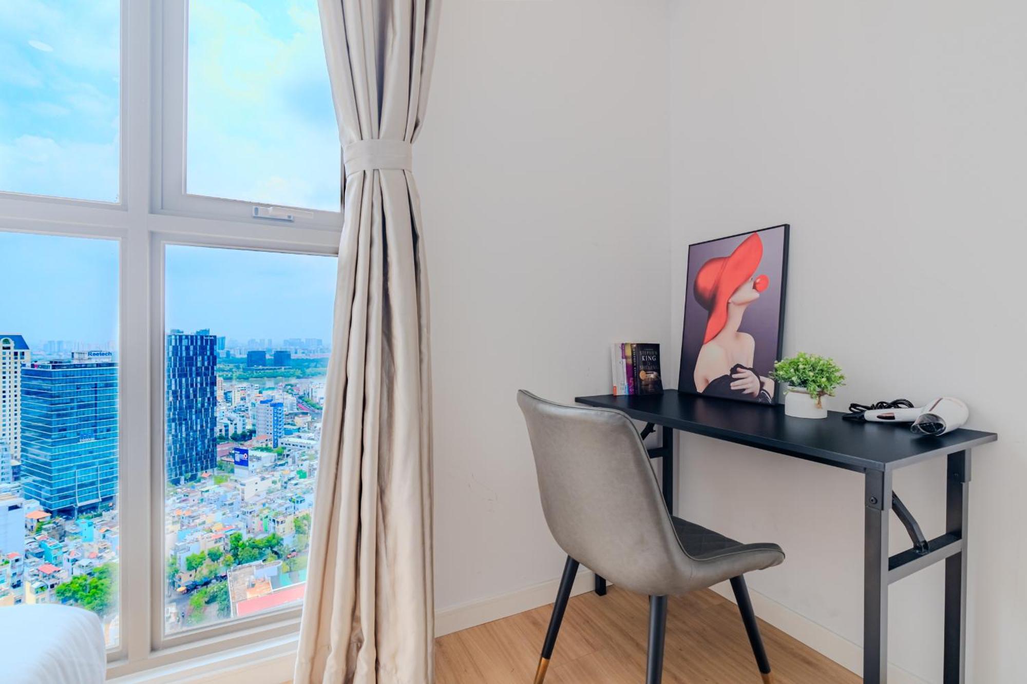 Millennium Luxury With Location Apartment *