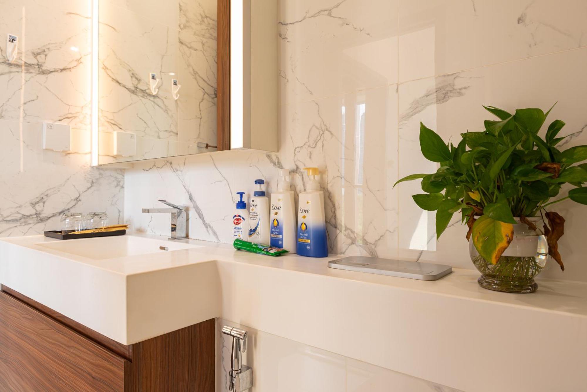 Apartment Metropole Thu Thiem- 2 Bedroom In The Center -river View & Luxury *
