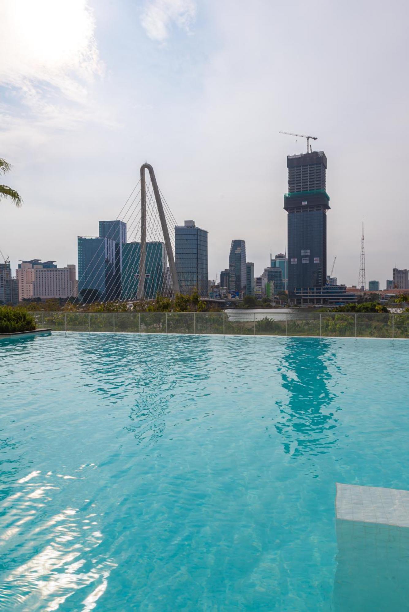 Metropole Thu Thiem- 2 Bedroom In The Center -river View & Luxury Apartment