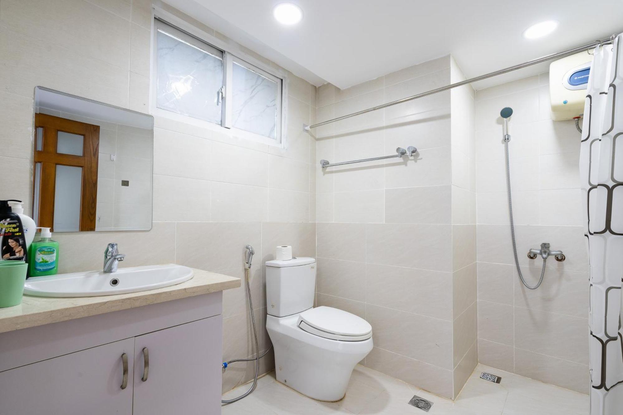 Apartment Big Next To Bui Vien , Ben Thanh Market *