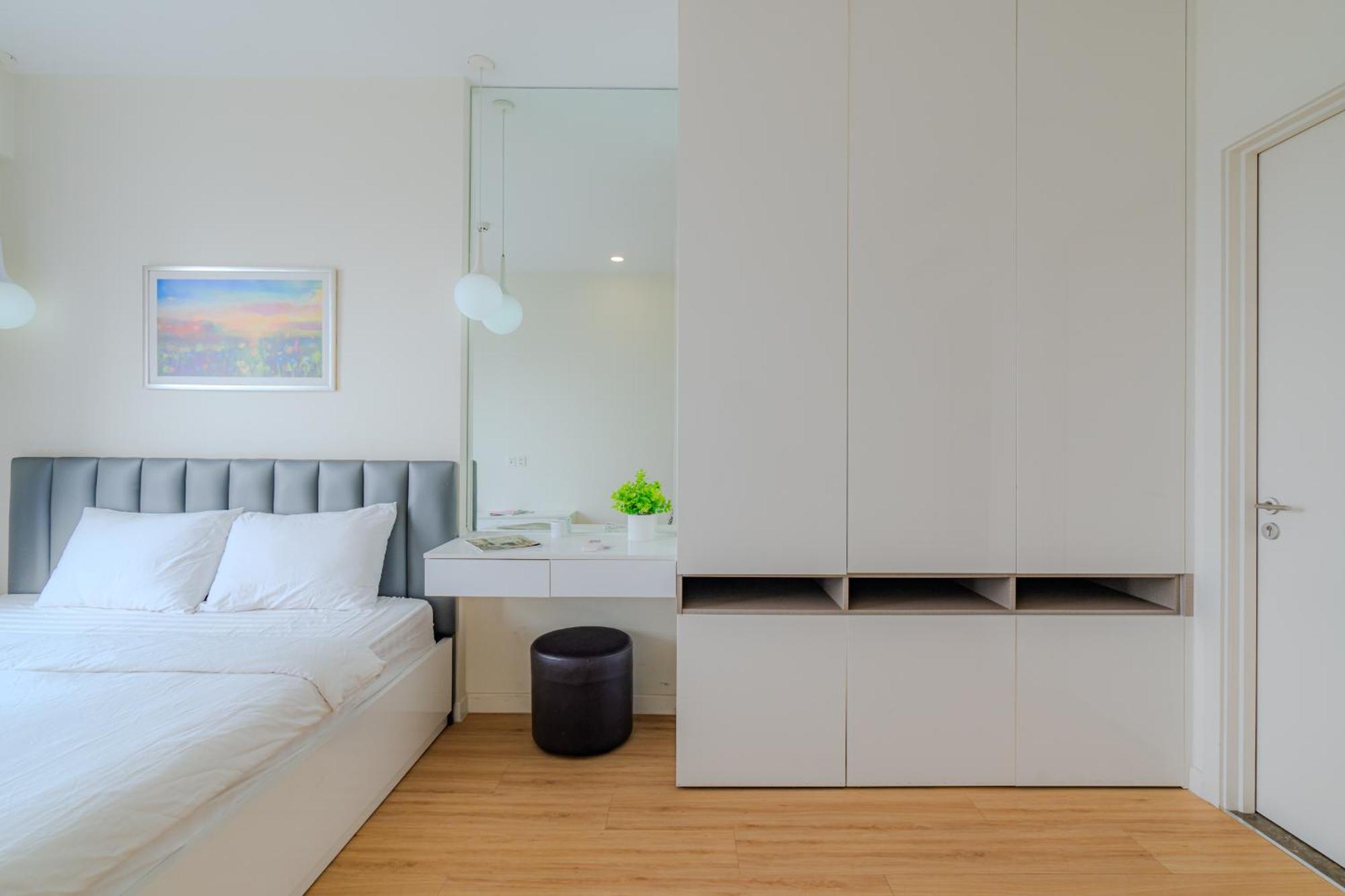 Millennium Luxury With Location Apartment *
