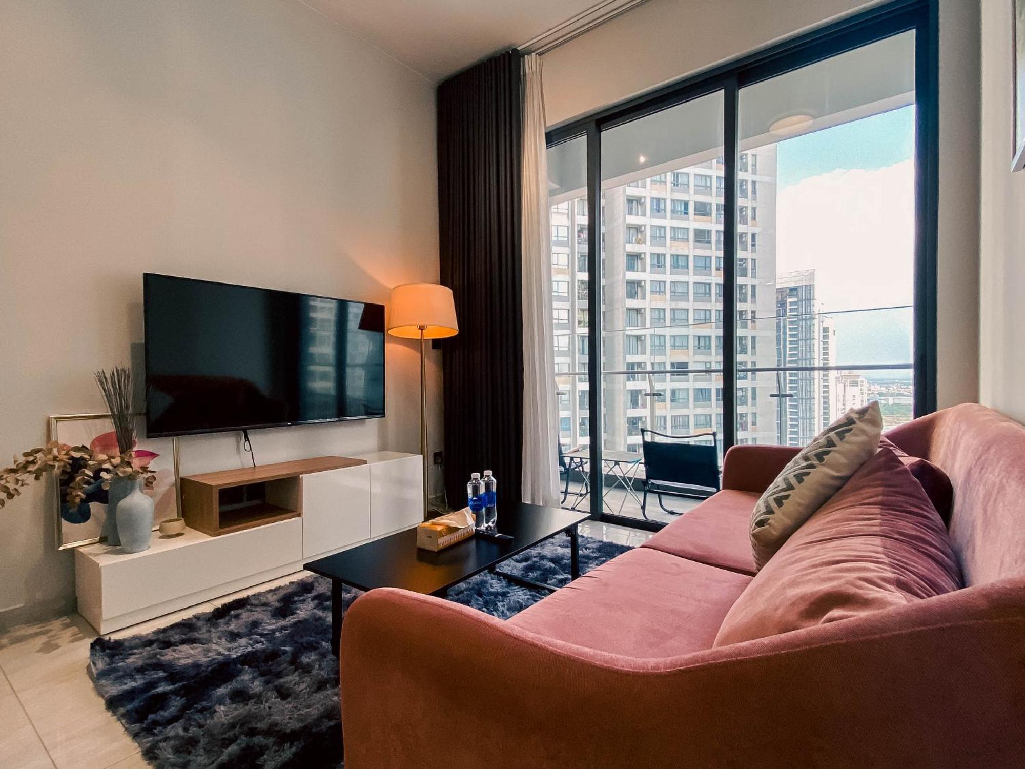 Zeus Living - Glorious Palace & Concept In Q2 Thao Dien Apartment *
