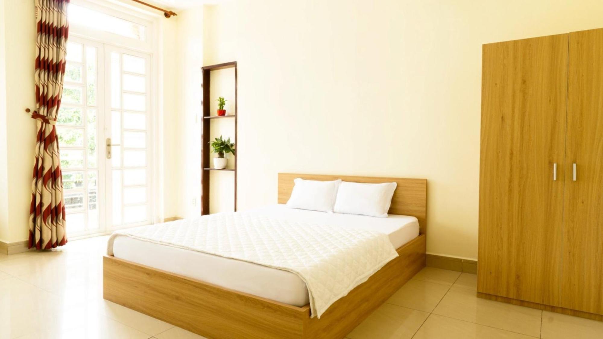 158a Hotel *