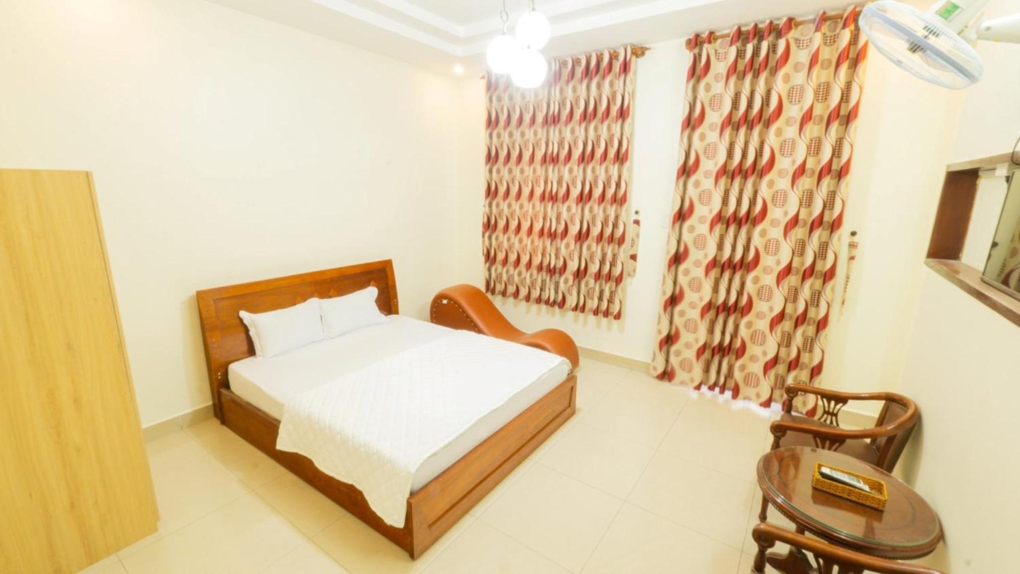 Hotel 158a *