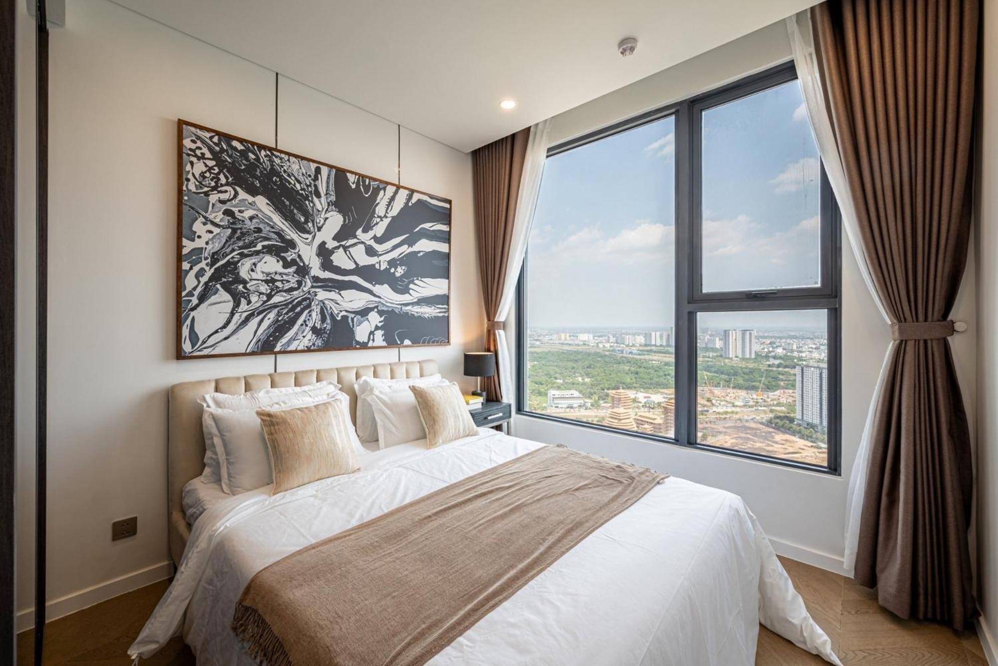 Lumiere Riverside - Raymond Holm - Luxurious 5-star *