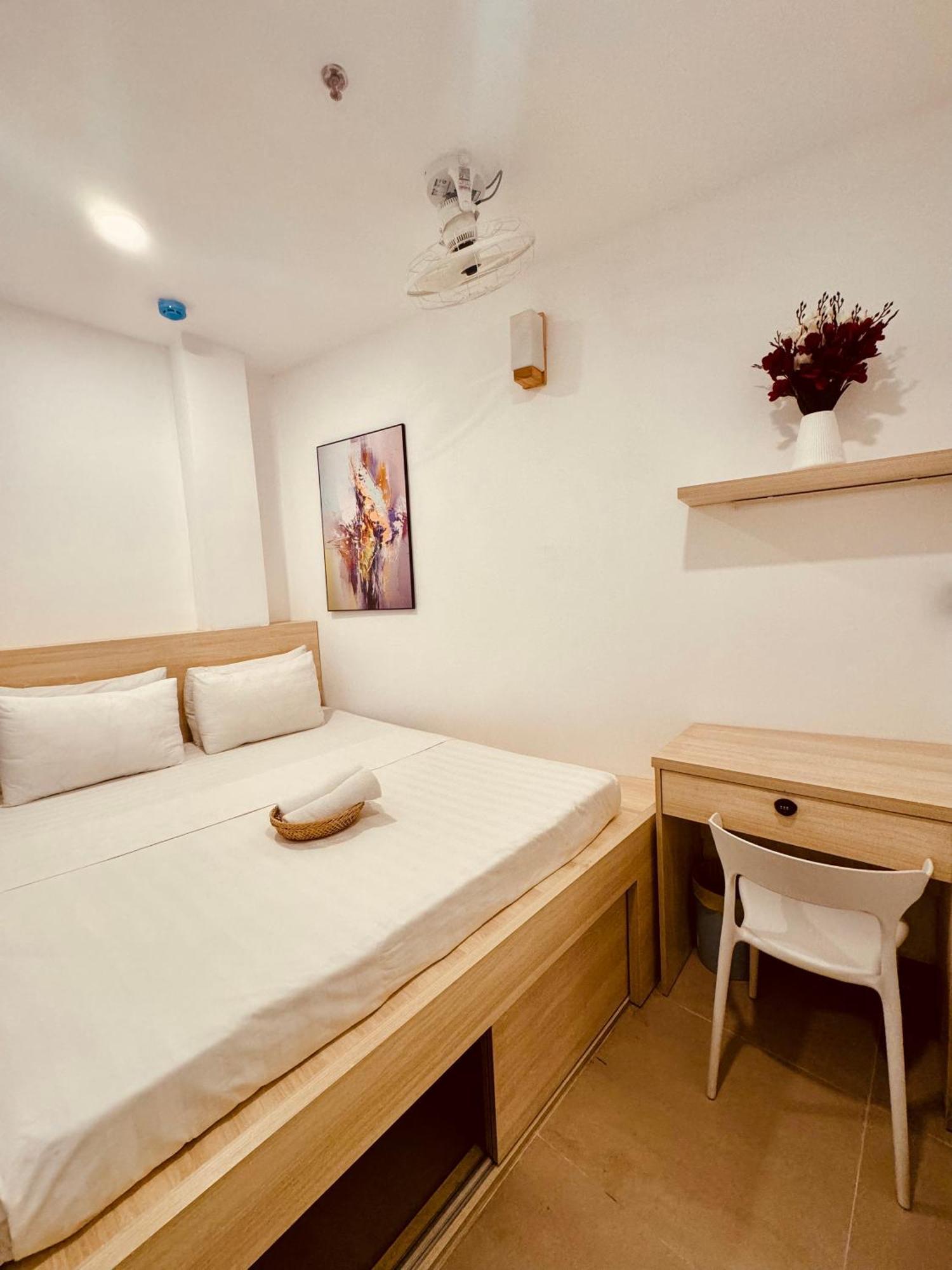 Toi's Travel Hostel *