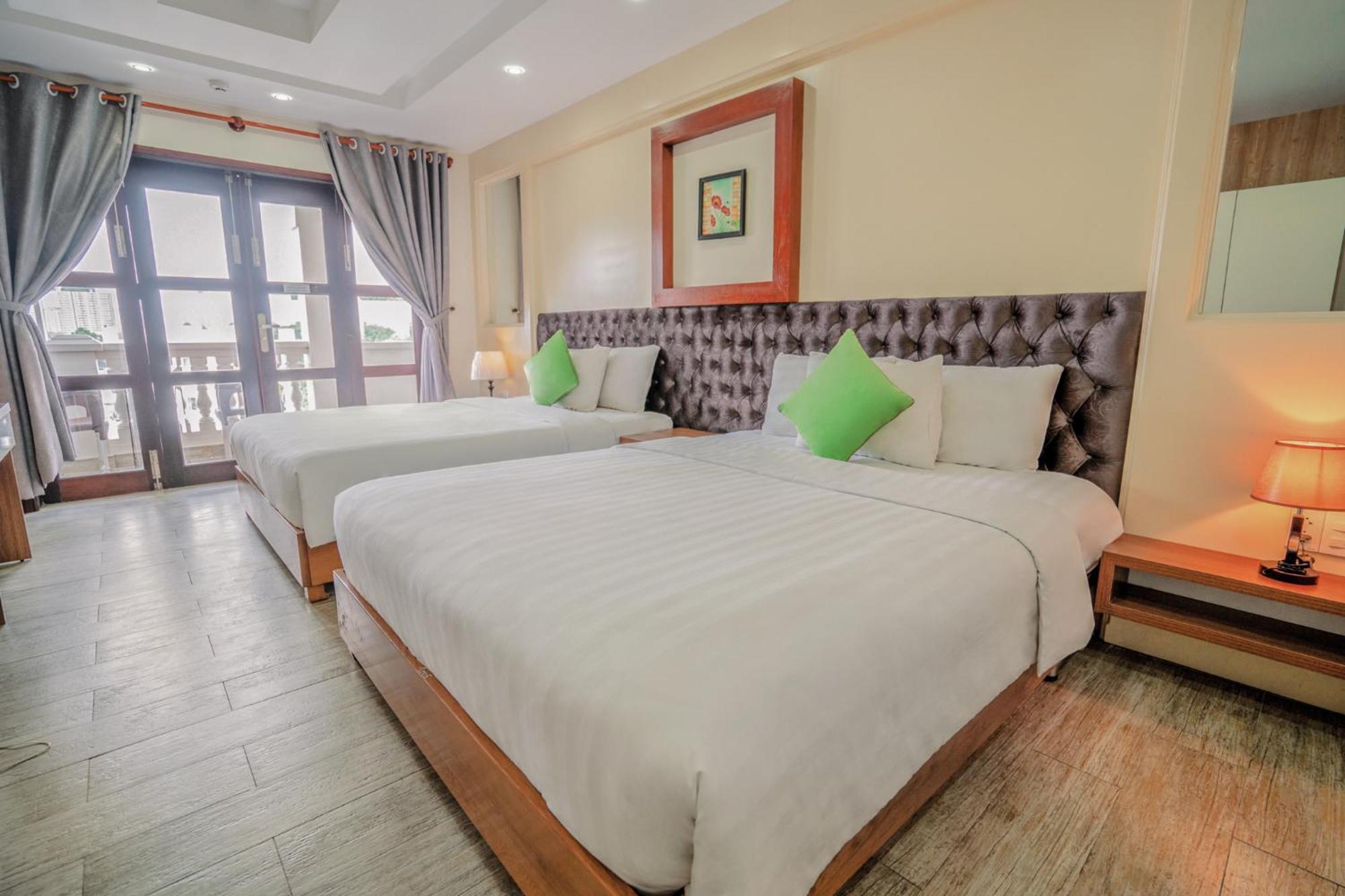 C'lavie - Saigon Airport Hotel