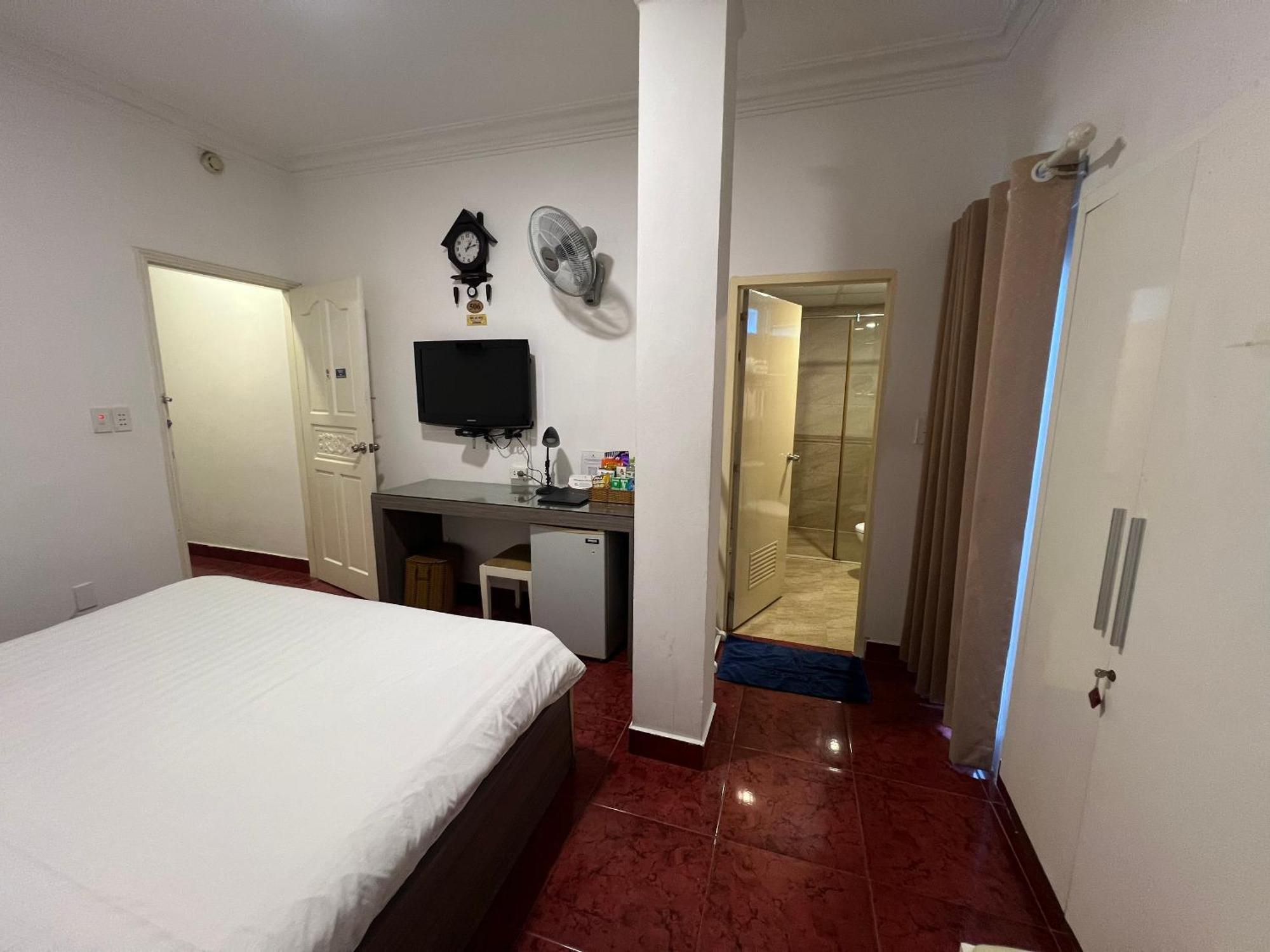 A25 - 19 Bui Thi Xuan Hotel *
