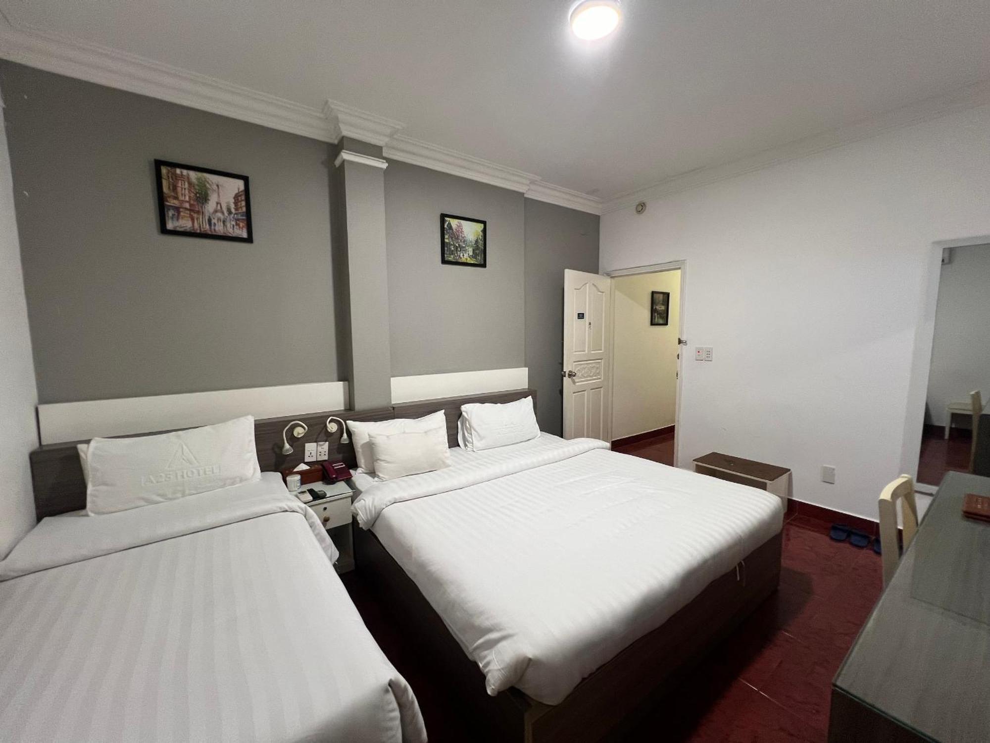 A25 - 19 Bui Thi Xuan * Ho Chi Minh City