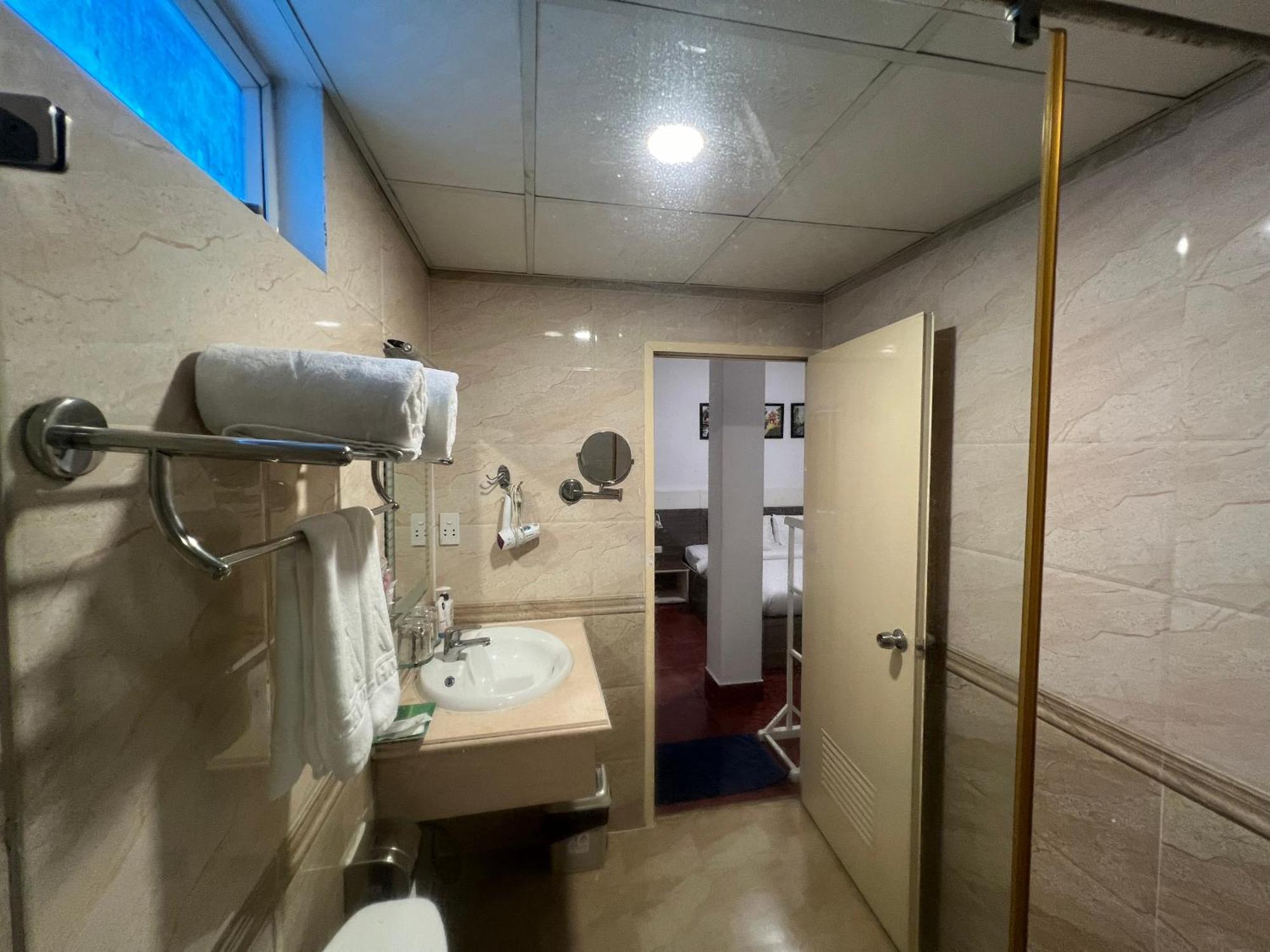 A25 - 19 Bui Thi Xuan Hotel