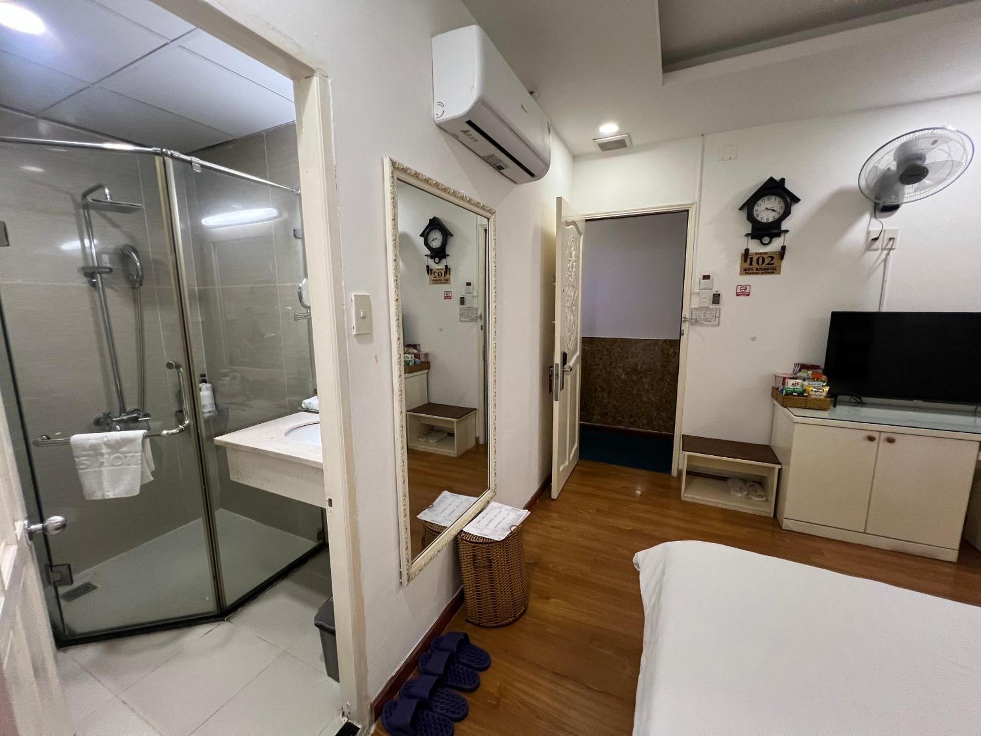 Hotel A25 - 274 De Tham *