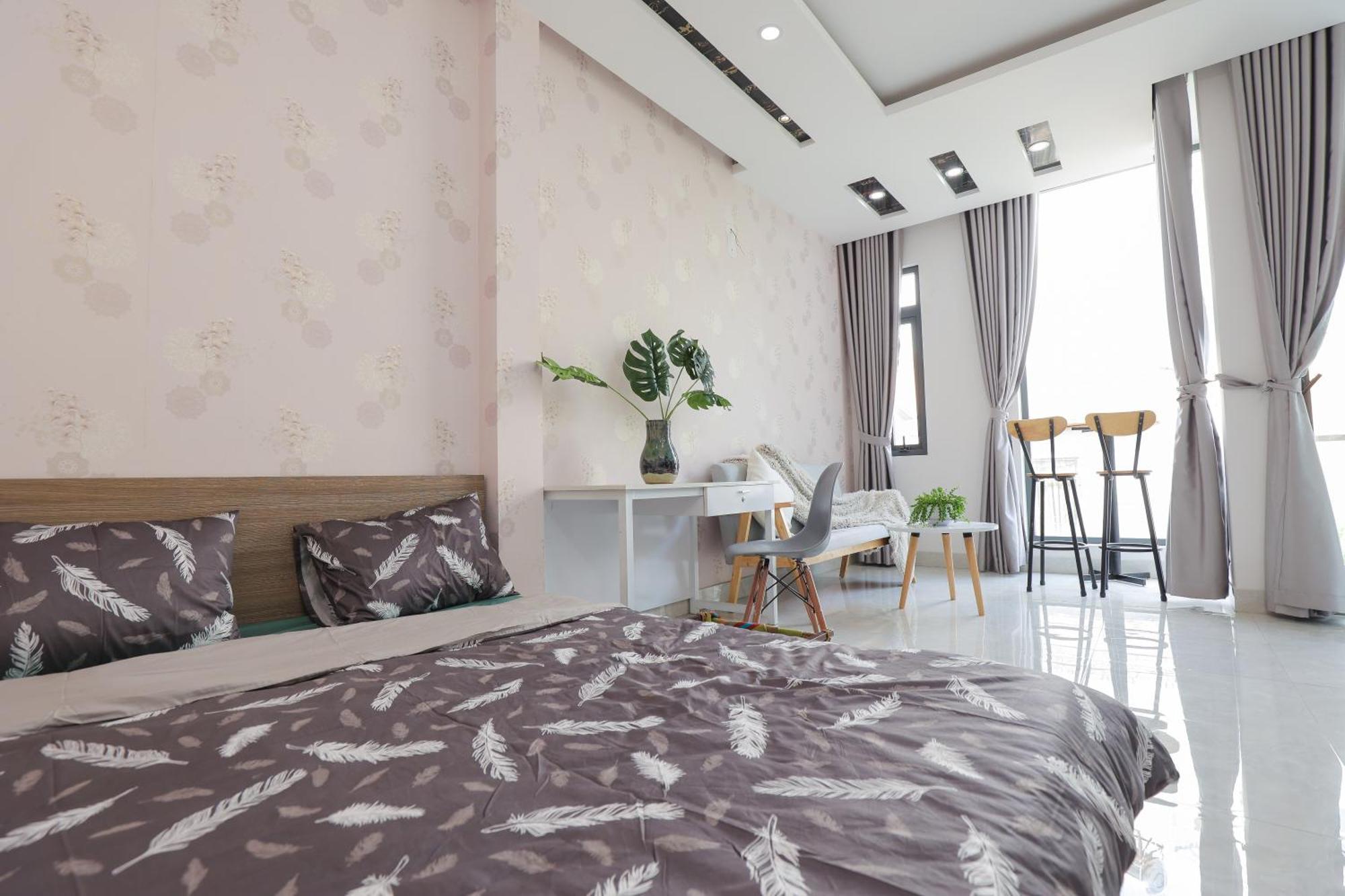 Apartment Cozy In Phu Nhuan District Near District 1 *