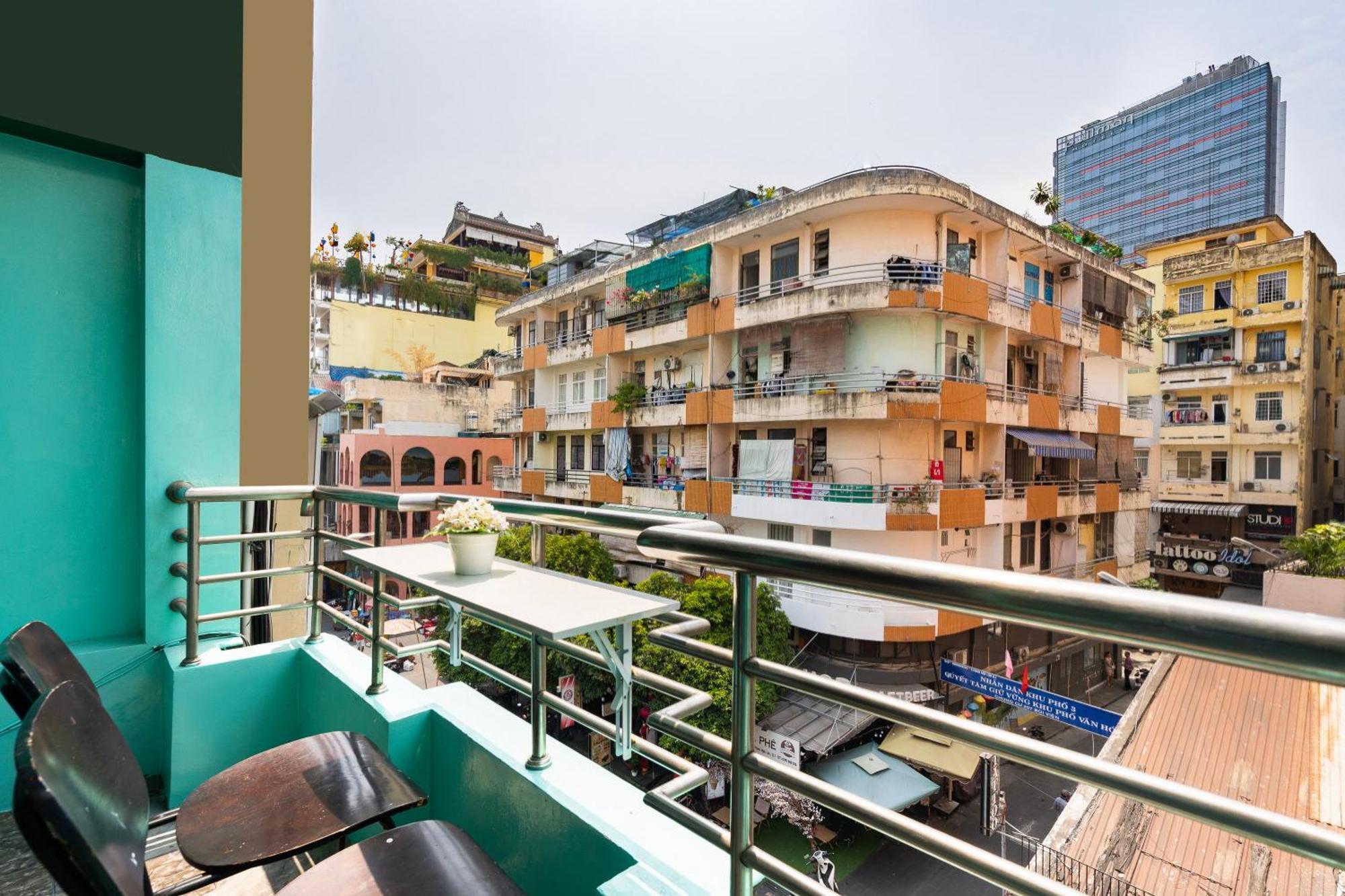 Dorms Bui Vien - Walking Street *