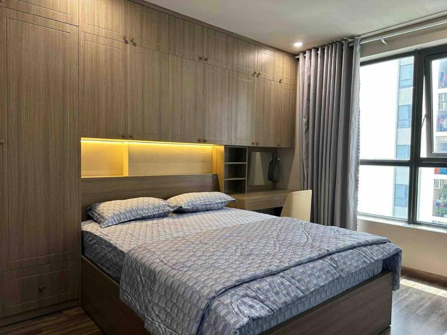 Hado Iris 4, 10 Mins Away From District 1 Apartment *